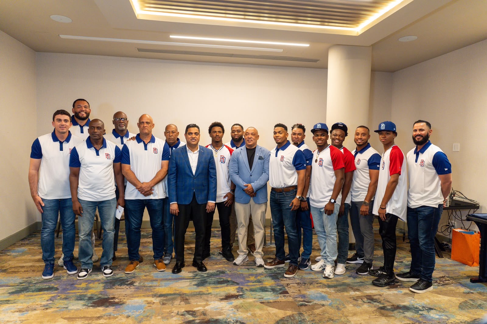 RD presenta selección para el Premundial U18 con Mendy López al mando y Jesús Lantigua en la gerencia