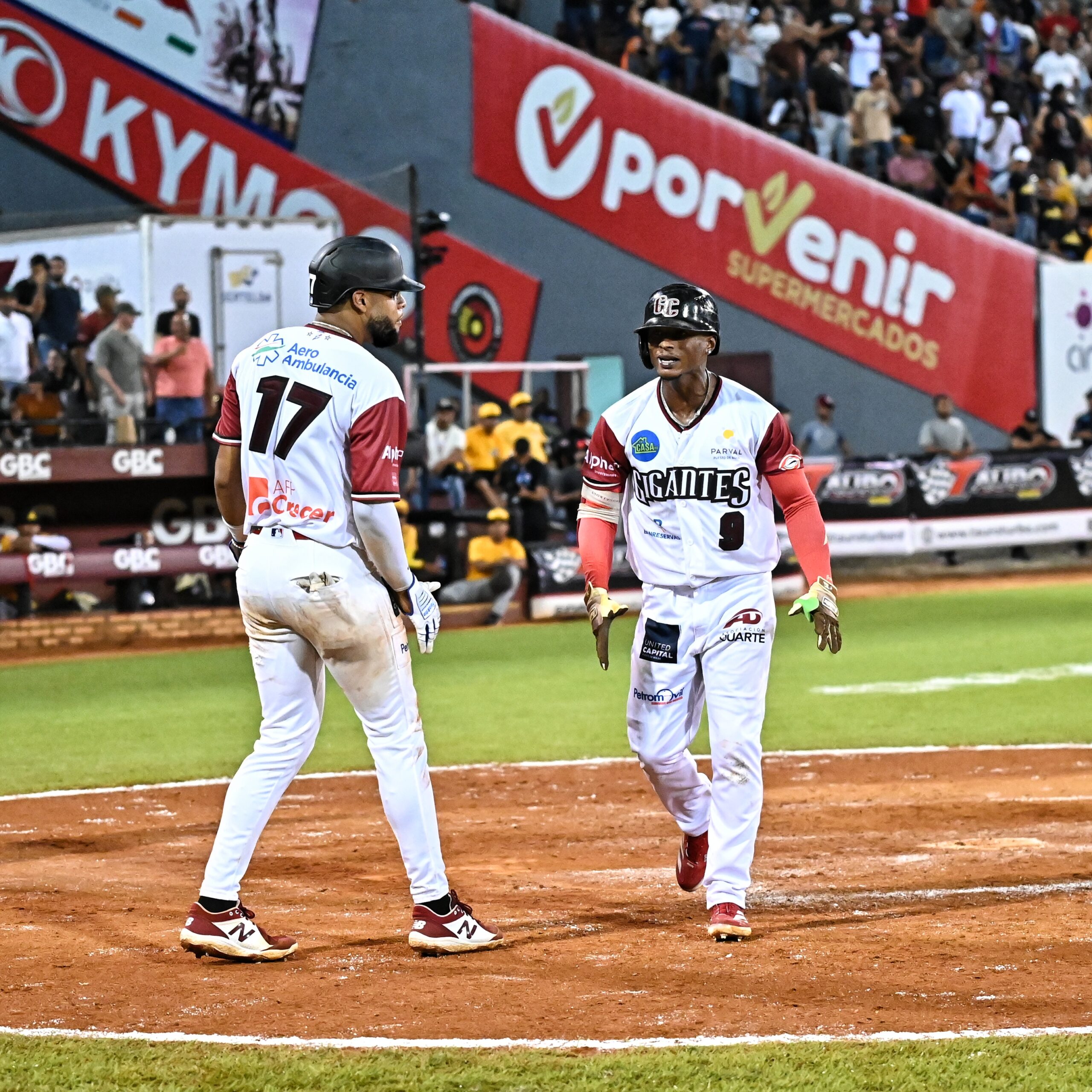Gigantes vencen 4-1 a las Águilas tras jonrón de Jorge