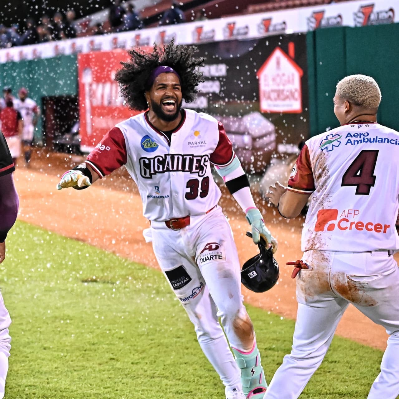 Gigantes dejan en el terreno a los Toros con victoria 6-5